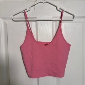 Aritzia Sunday Best Cropped V-Neck Tank Top